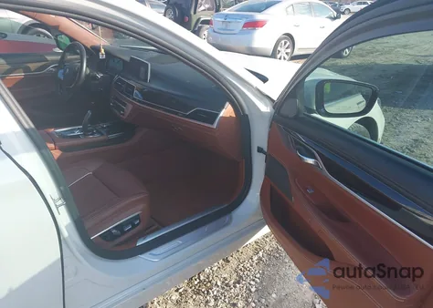 2019 BMW 740I из США, поврежденный, VIN WBA7E2C55KB216501